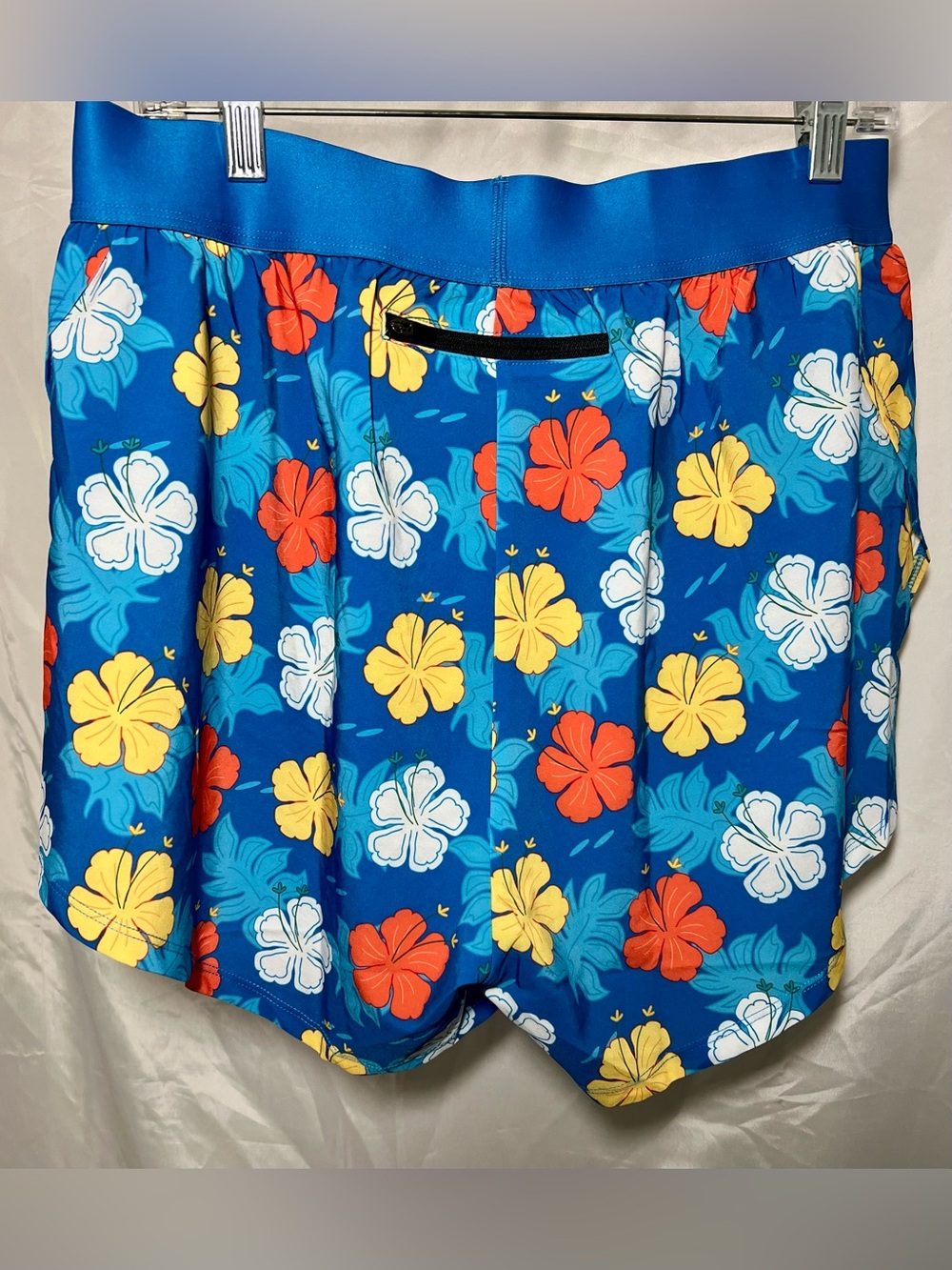 ChicknLegs Women's Hawaiian 1.5" Split Shorts Size XL - Picture 2 of 3